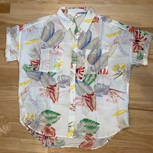 Levi's Two Pocket Tropical Floral Button Up Short Sleeve Shirt